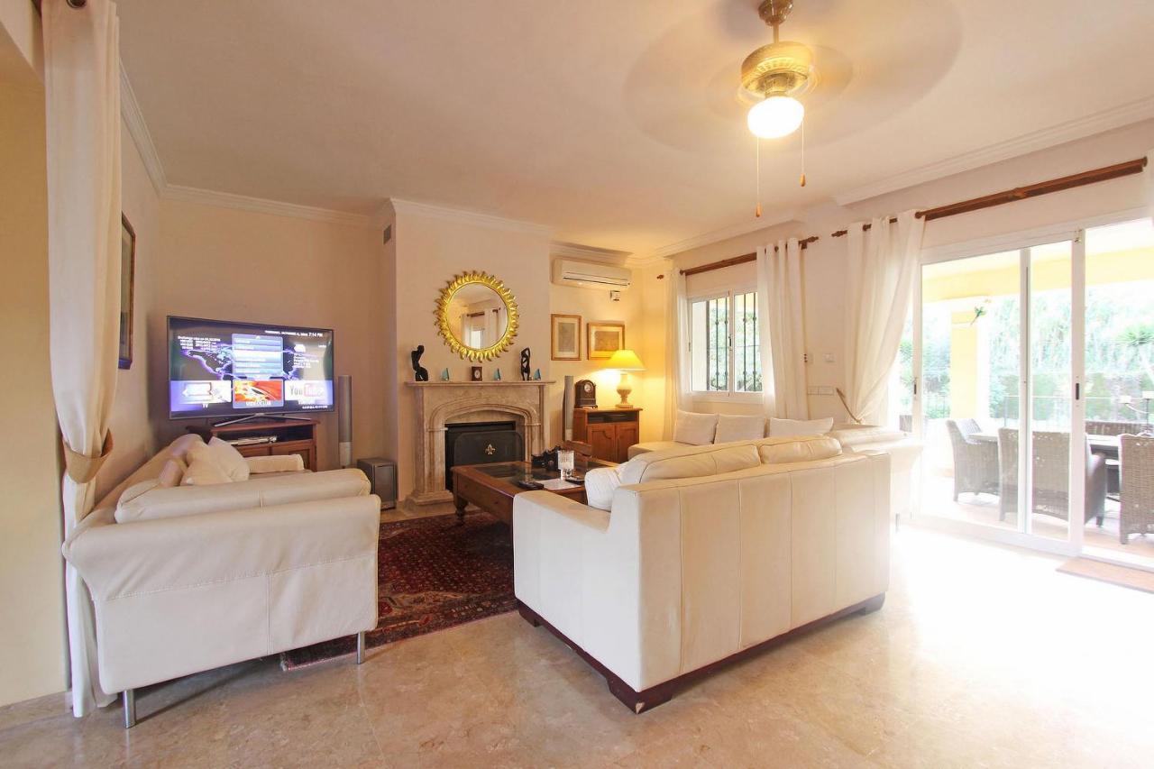 1106 Marbella Large Family Villa Estepona Bagian luar foto