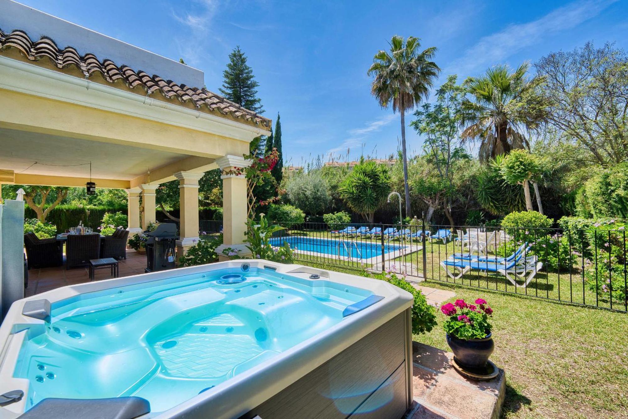 1106 Marbella Large Family Villa Estepona Bagian luar foto
