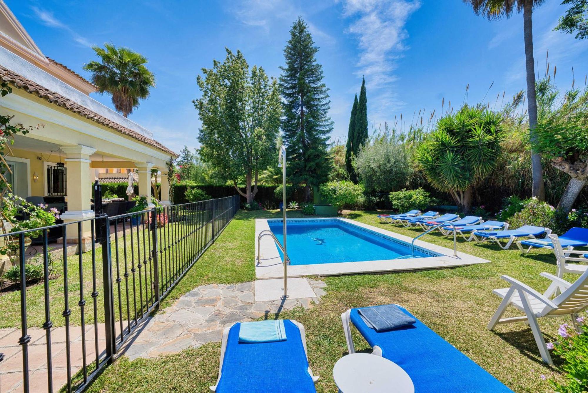 1106 Marbella Large Family Villa Estepona Bagian luar foto