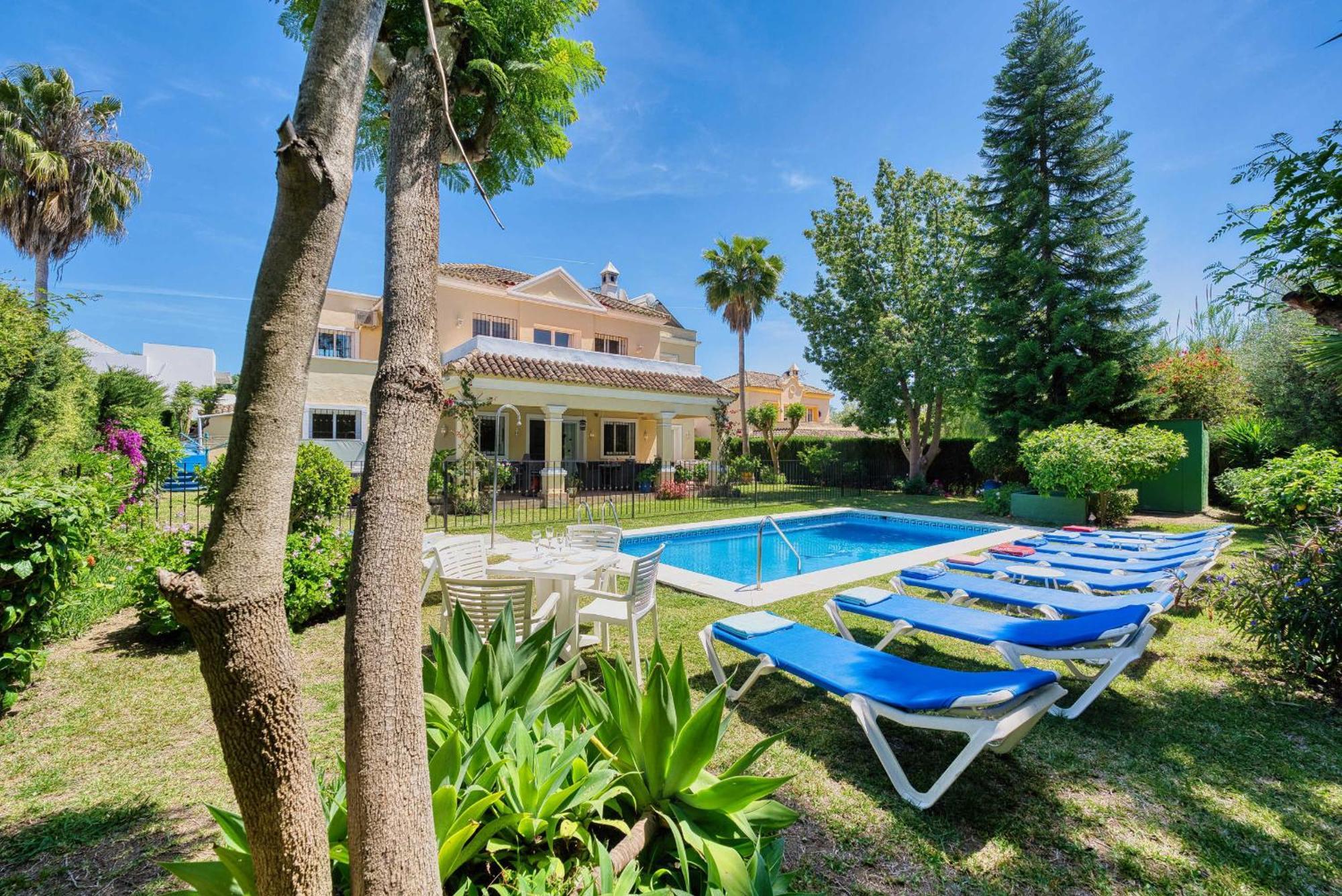 1106 Marbella Large Family Villa Estepona Bagian luar foto